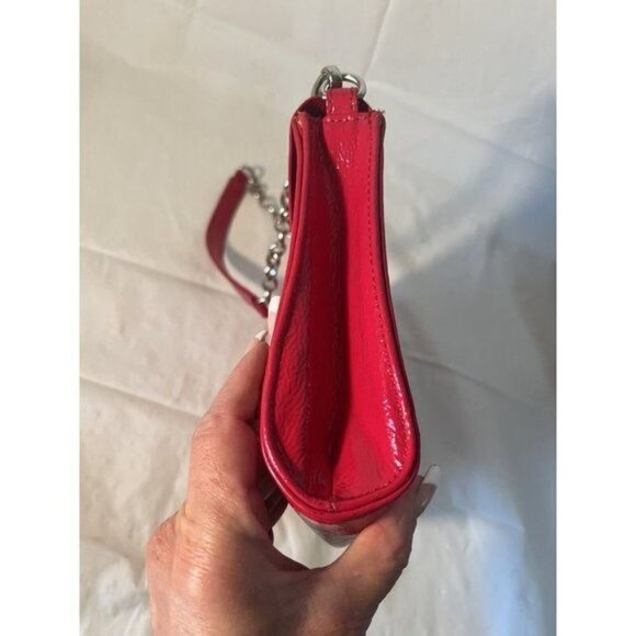 BAEKGAARD  scalloped clutch chain strap purse  leather Vera Bradley new - Picture 7 of 11